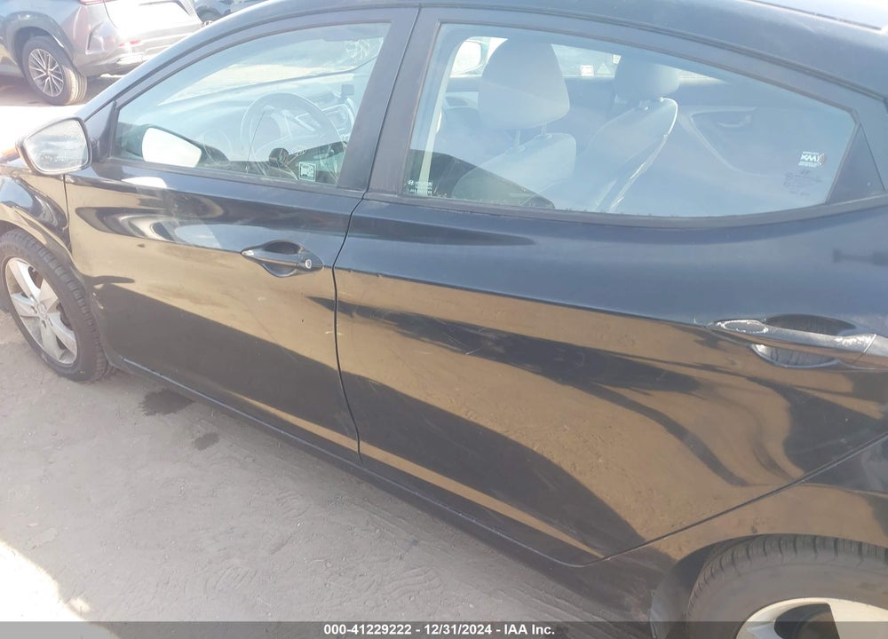2011 HYUNDAI ELANTRA VIN: KMHDH4AE8BU111396