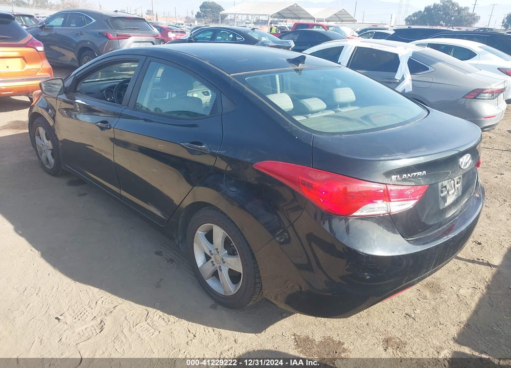 2011 HYUNDAI ELANTRA VIN: KMHDH4AE8BU111396