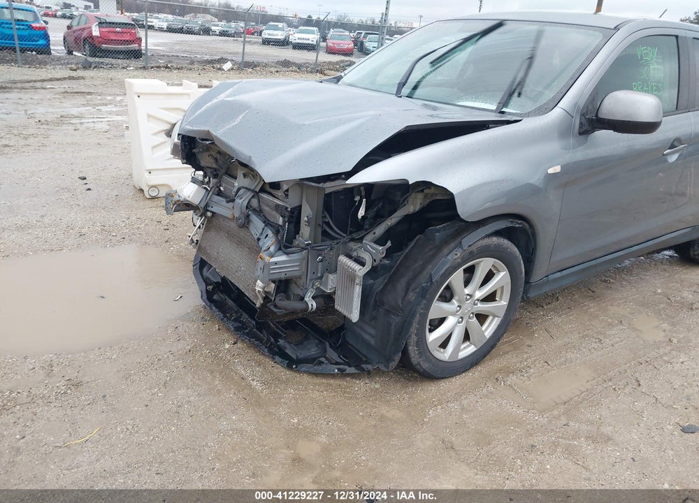 2015 MITSUBISHI OUTLANDER SPORT ES VIN: 4A4AR3AW4FE033330