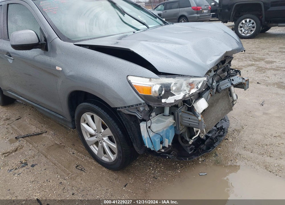 2015 MITSUBISHI OUTLANDER SPORT ES VIN: 4A4AR3AW4FE033330