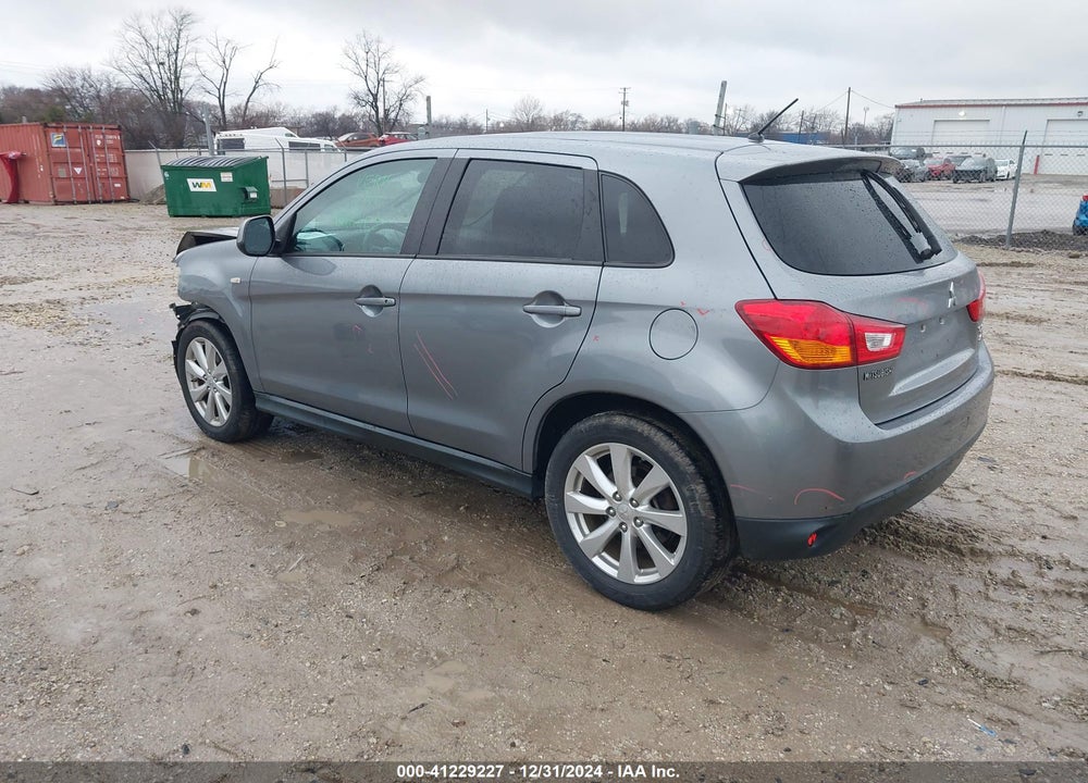 2015 MITSUBISHI OUTLANDER SPORT ES VIN: 4A4AR3AW4FE033330