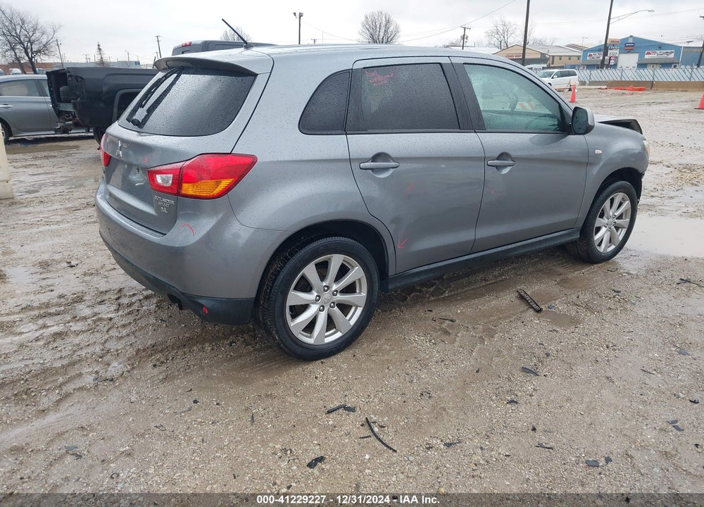 2015 MITSUBISHI OUTLANDER SPORT ES VIN: 4A4AR3AW4FE033330