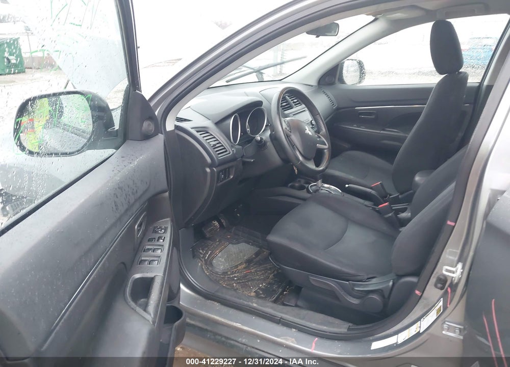 2015 MITSUBISHI OUTLANDER SPORT ES VIN: 4A4AR3AW4FE033330