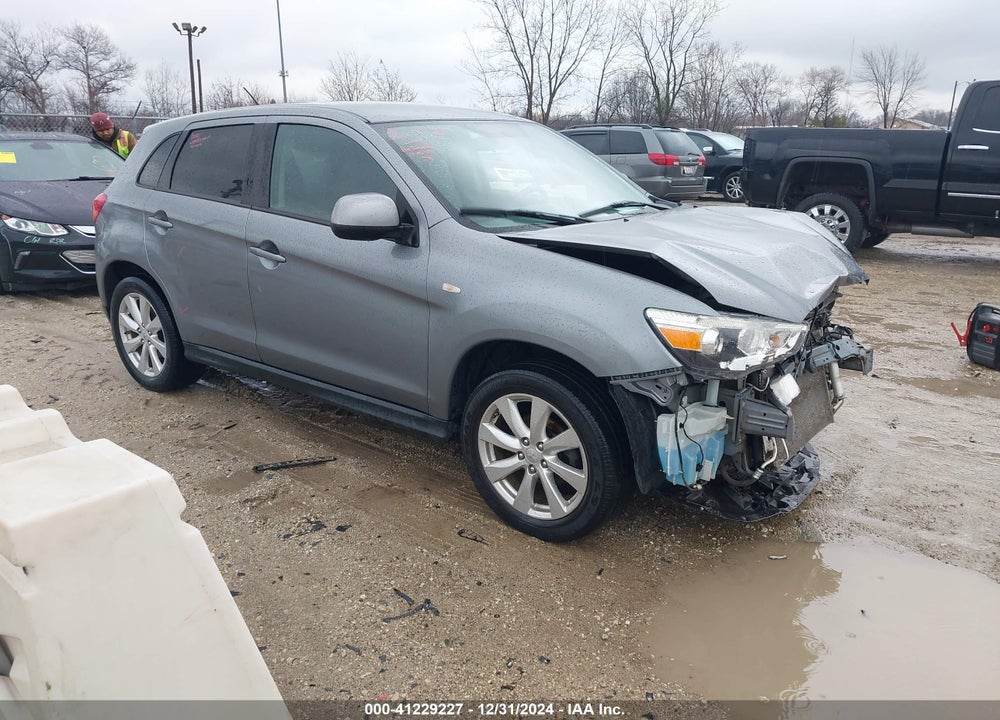 2015 MITSUBISHI OUTLANDER SPORT ES VIN: 4A4AR3AW4FE033330