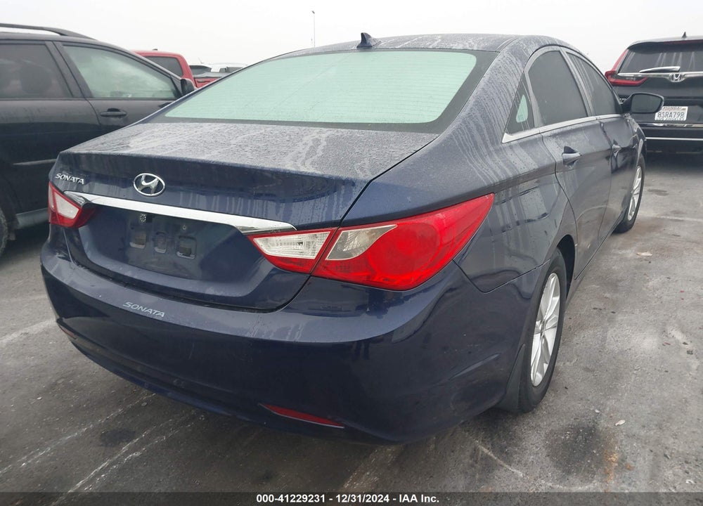 2013 HYUNDAI SONATA VIN: 5NPEB4AC0DH569245