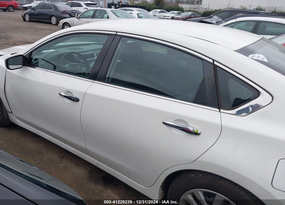 2017 NISSAN ALTIMA VIN: 1N4AL3AP7HN342414