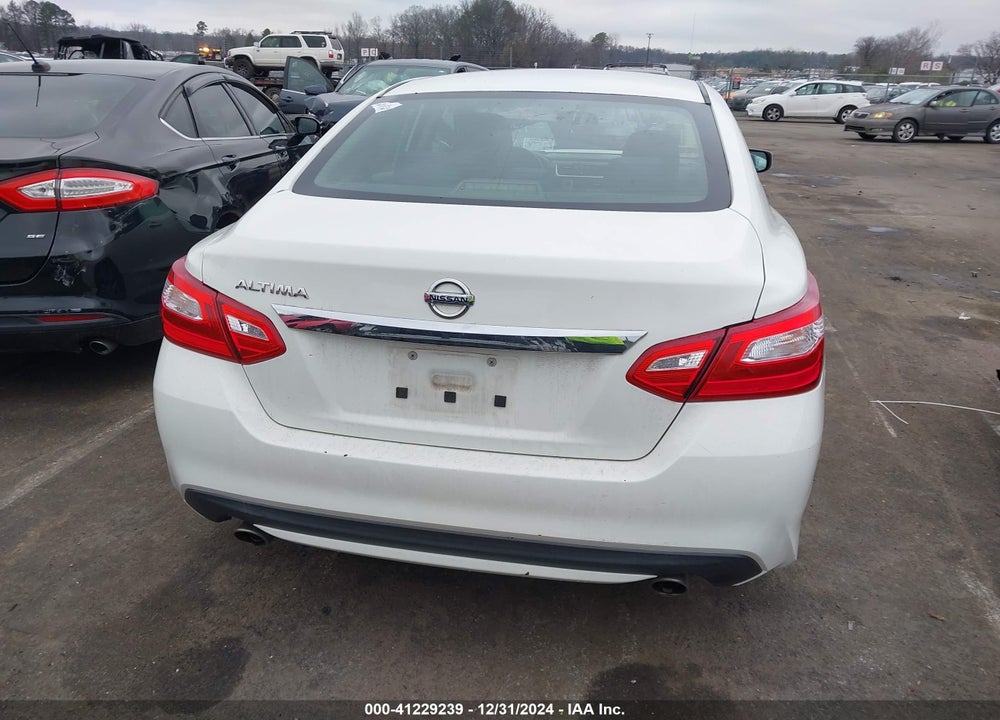 2017 NISSAN ALTIMA VIN: 1N4AL3AP7HN342414