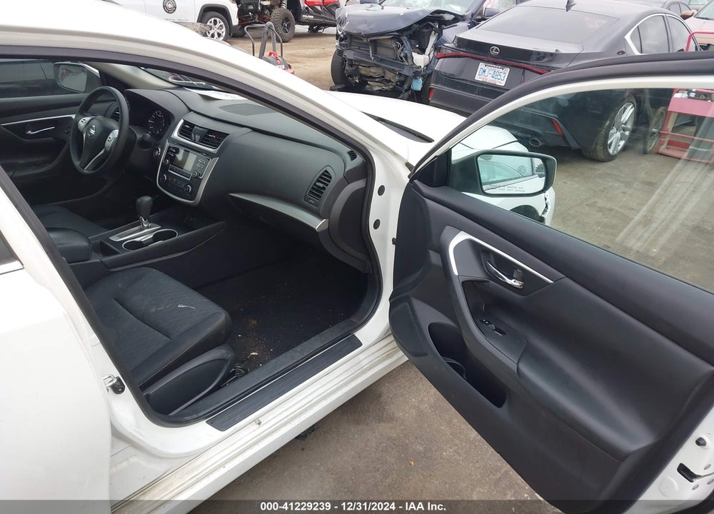 2017 NISSAN ALTIMA VIN: 1N4AL3AP7HN342414