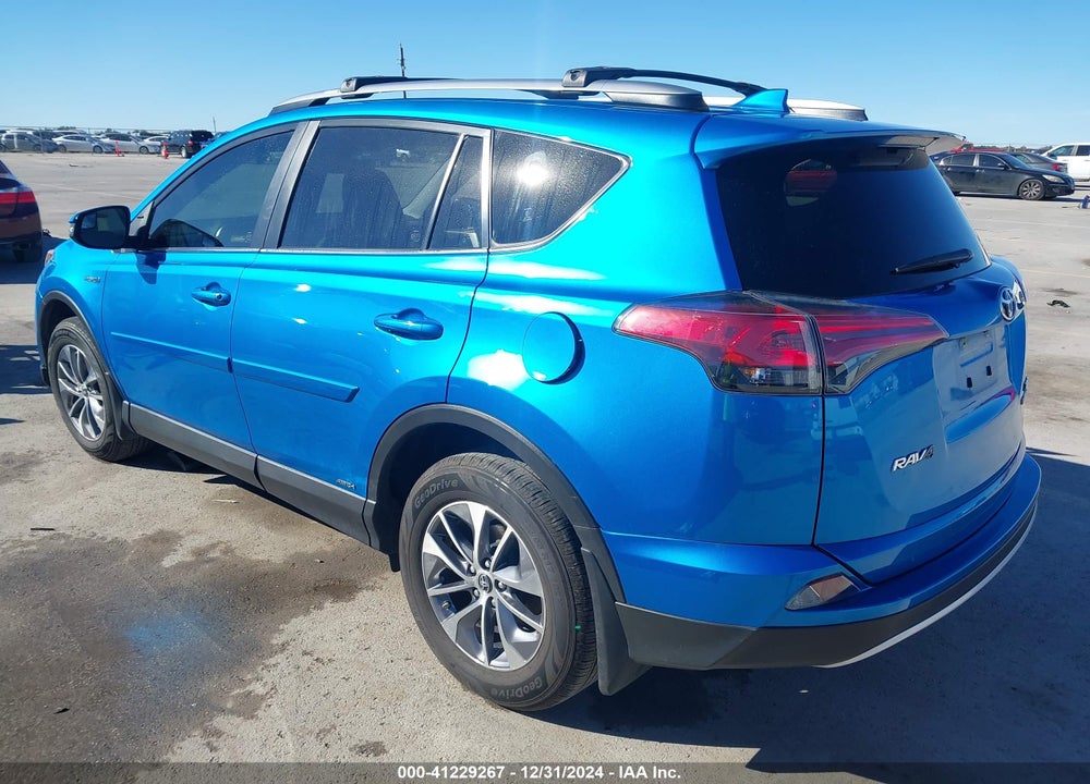 2018 TOYOTA RAV4 HYBRID XLE VIN: JTMRJREVXJD246089