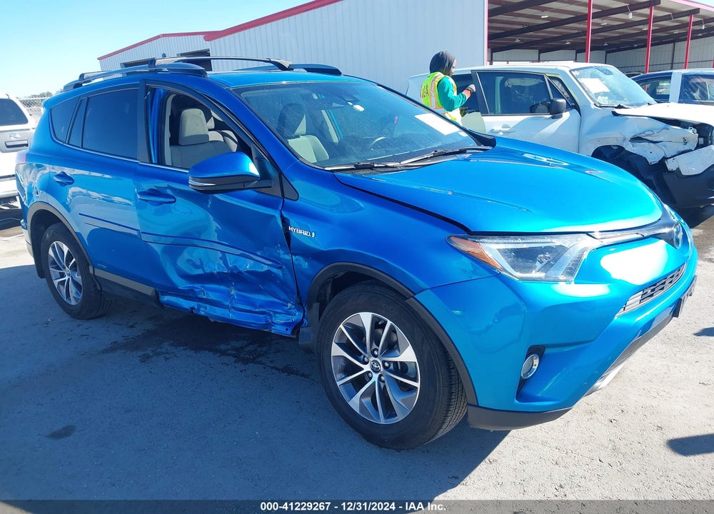 2018 TOYOTA RAV4 HYBRID XLE VIN: JTMRJREVXJD246089