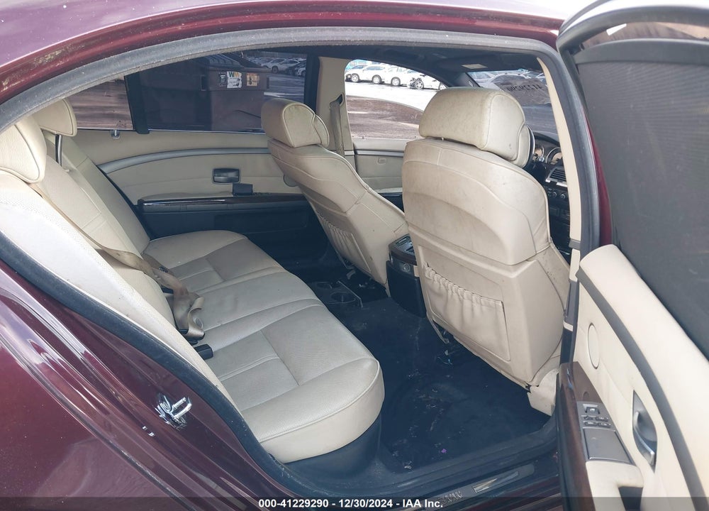 2008 BMW 750LI VIN: WBAHN83548DT84067