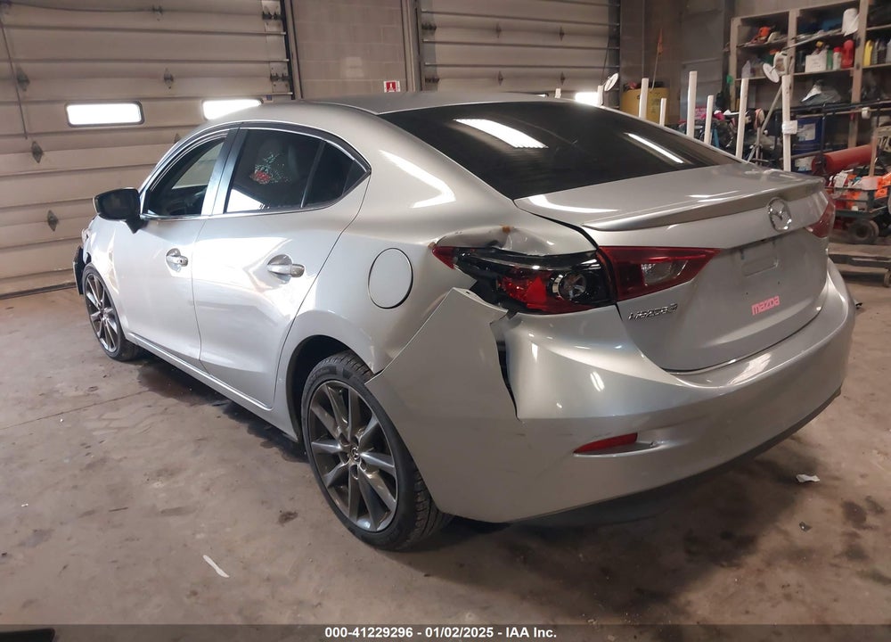 2018 MAZDA MAZDA3 VIN: 3MZBN1V31JM182757