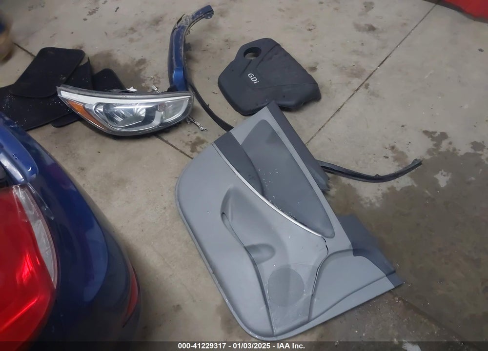 2015 HYUNDAI ACCENT VIN: KMHCT4AE8FU842846