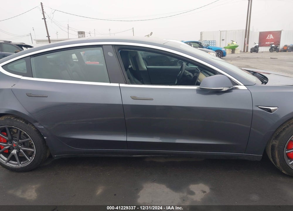 2018 TESLA MODEL 3 LONG RANGE/PERFORMANCE VIN: 5YJ3E1EB1JF181353