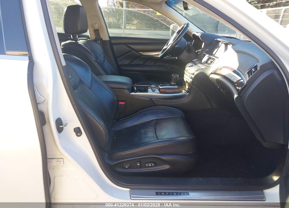 2012 INFINITI M37 BASE (A7) VIN: JN1BY1AP3CM334185