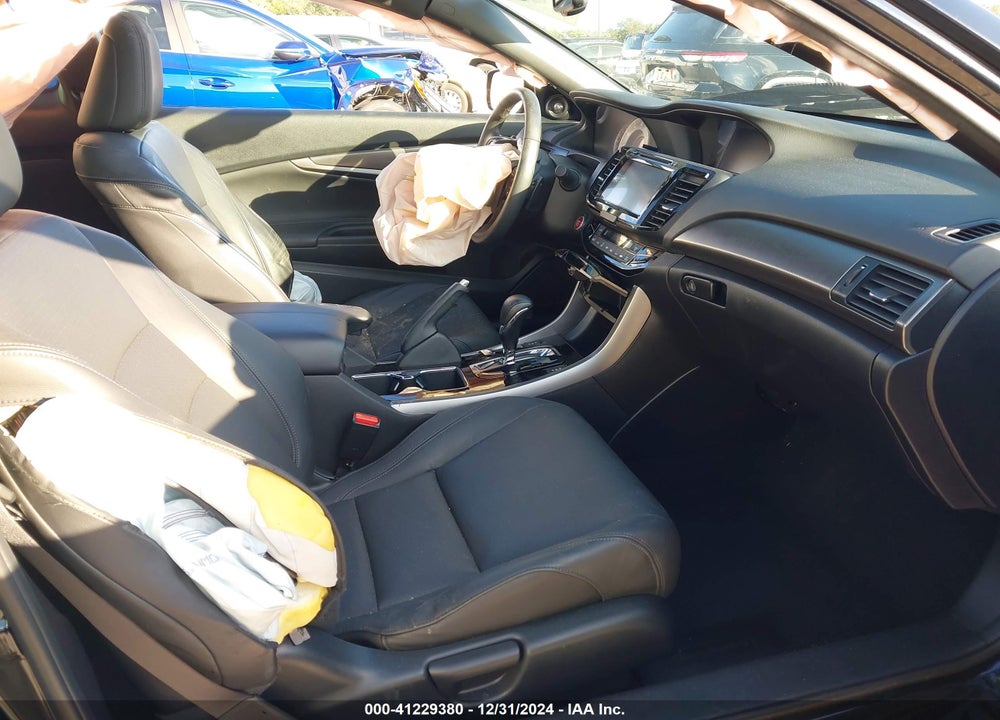 2017 HONDA ACCORD VIN: 1HGCT2B82HA007011