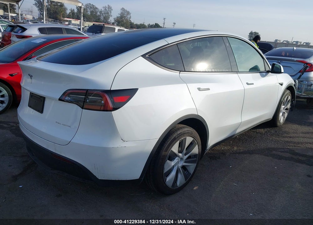 2023 TESLA MODEL Y AWD/LONG RANGE DUAL MOTOR ALL-WHEEL DRIVE VIN: 7SAYGDEE4PF638549