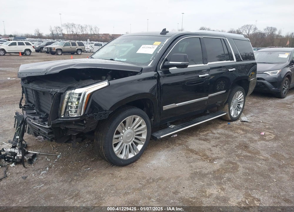 2017 CADILLAC ESCALADE PLATINUM VIN: 1GYS4DKJ4HR337718