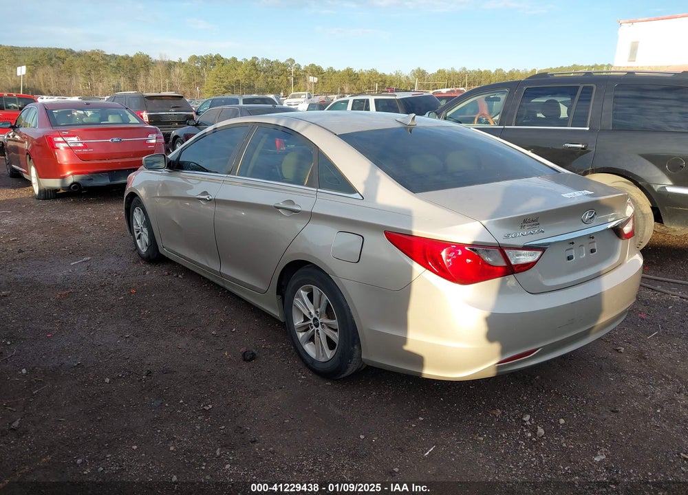 2011 HYUNDAI SONATA GLS VIN: 5NPEB4AC2BH029537