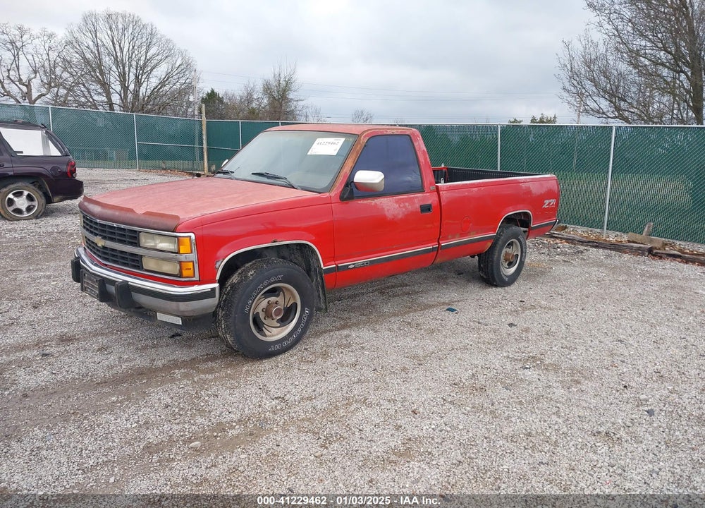 1992 CHEVROLET GMT-400 K1500 VIN: 1GCEK14K7NE208047