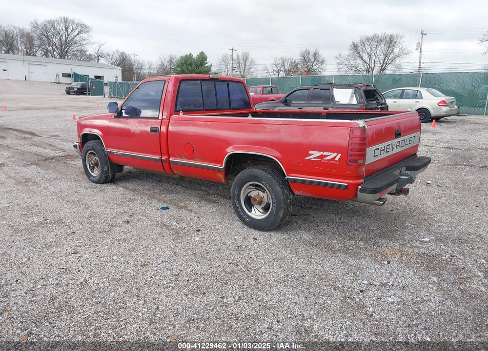 1992 CHEVROLET GMT-400 K1500 VIN: 1GCEK14K7NE208047