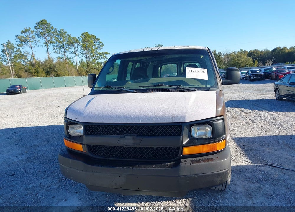 2005 CHEVROLET EXPRESS VIN: 1GCGG25V751237046