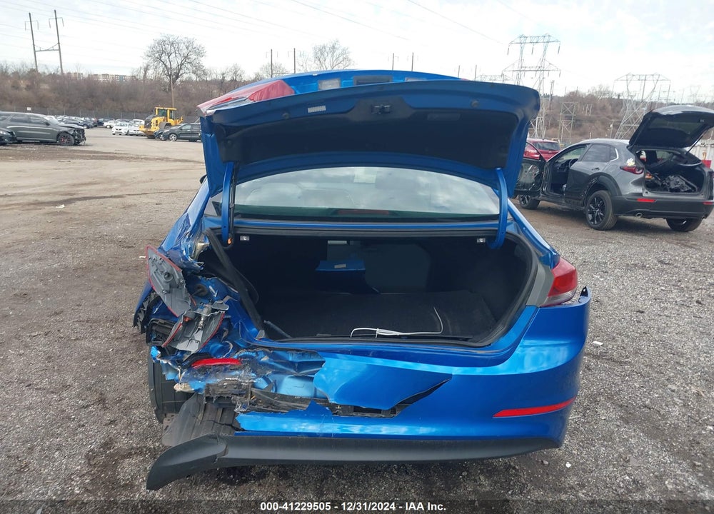 2017 HYUNDAI ELANTRA SE VIN: KMHD74LF2HU429323