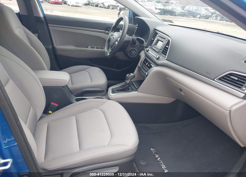 2017 HYUNDAI ELANTRA SE VIN: KMHD74LF2HU429323