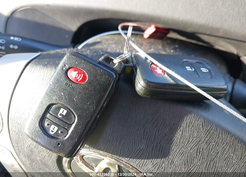 2013 TOYOTA PRIUS FOUR VIN: JTDKN3DU2D1682355