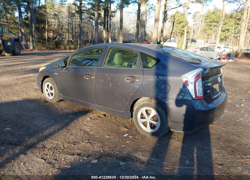 2013 TOYOTA PRIUS FOUR VIN: JTDKN3DU2D1682355