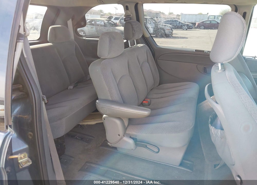 2005 CHRYSLER TOWN & COUNTRY VIN: 1C4GP45R85B431951