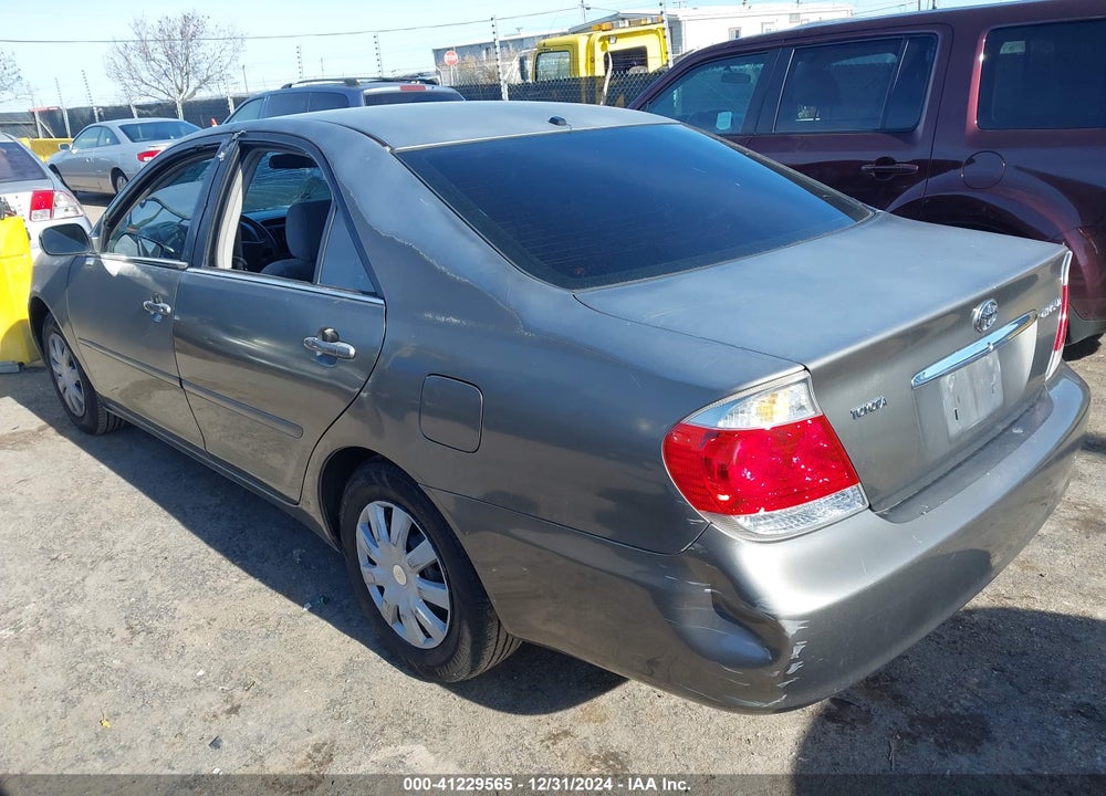2005 TOYOTA CAMRY LE VIN: 4T1BE30K75U526425