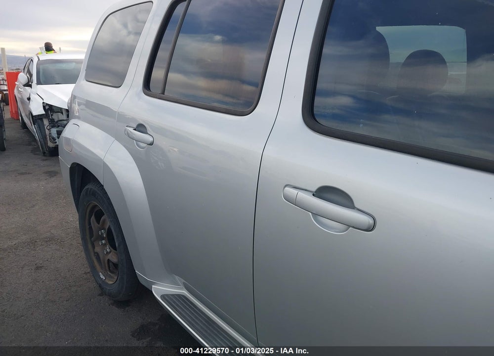 2009 CHEVROLET HHR LT VIN: 3GNCA23B69S636129