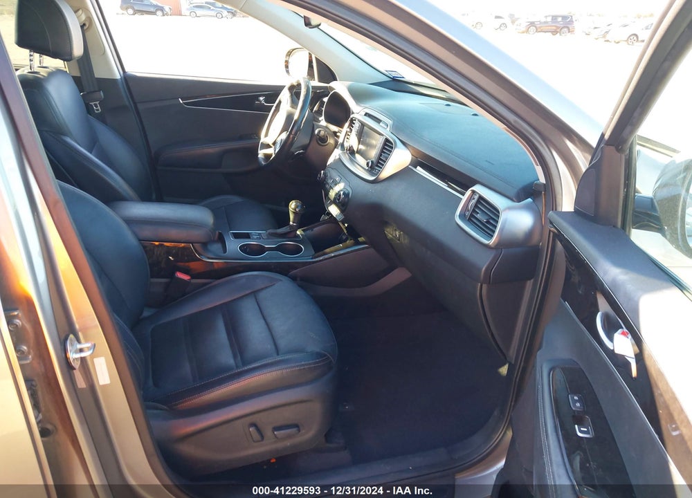 2017 KIA SORENTO VIN: 5XYPH4A15HG211352