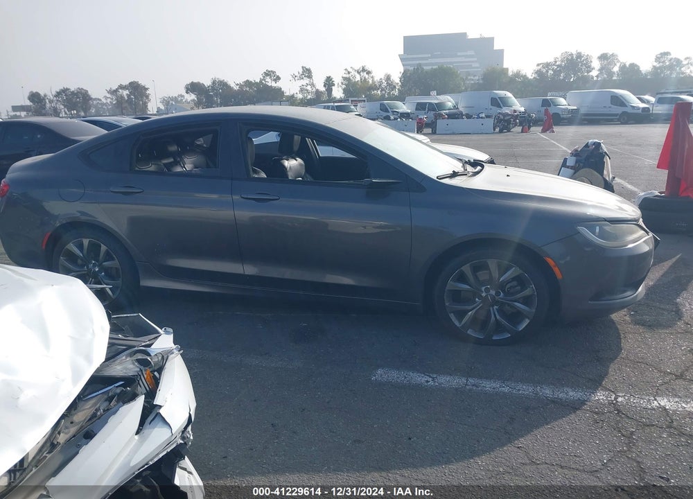 2015 CHRYSLER 200 S VIN: 1C3CCCBG8FN515103