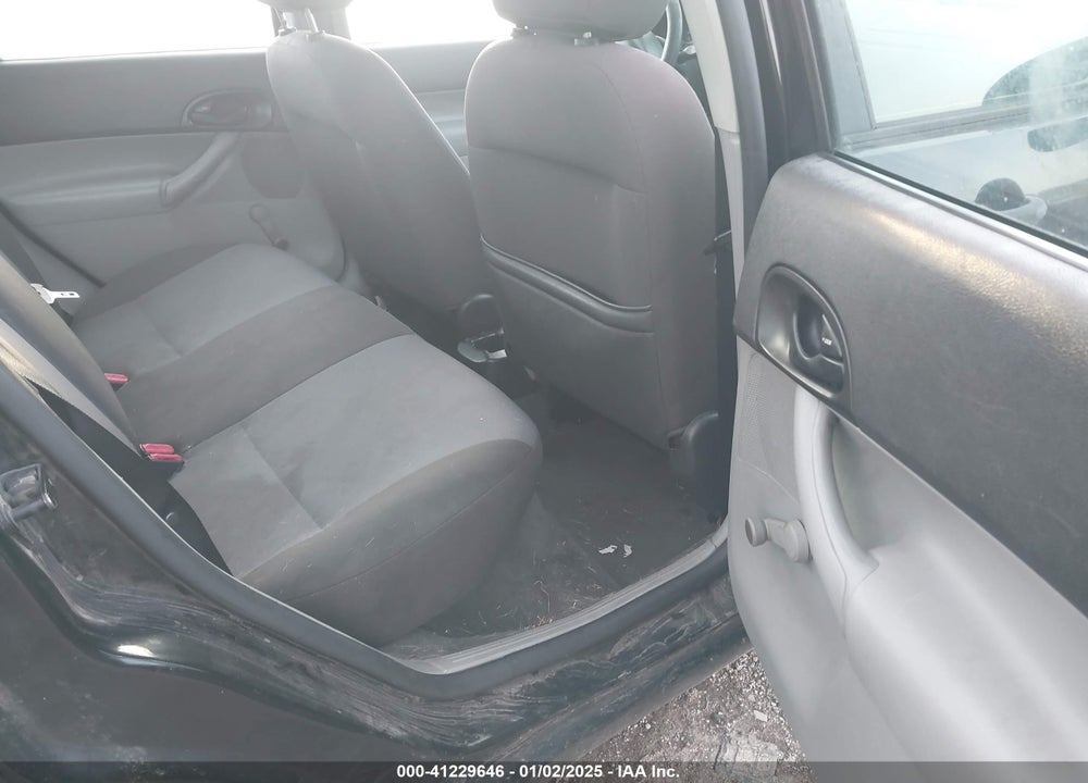 2006 FORD FOCUS VIN: 1FAFP34N26W114641