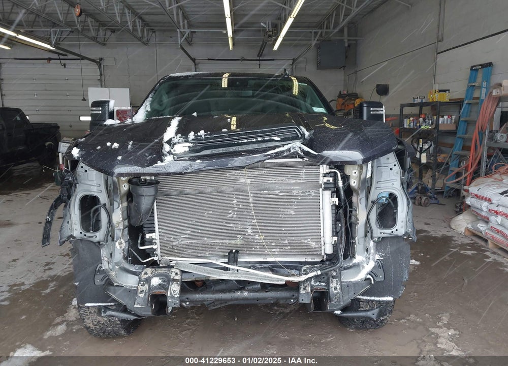 2024 CHEVROLET SILVERADO 2500HD 4WD STANDARD BED CUSTOM VIN: 2GC4YME73R1168501