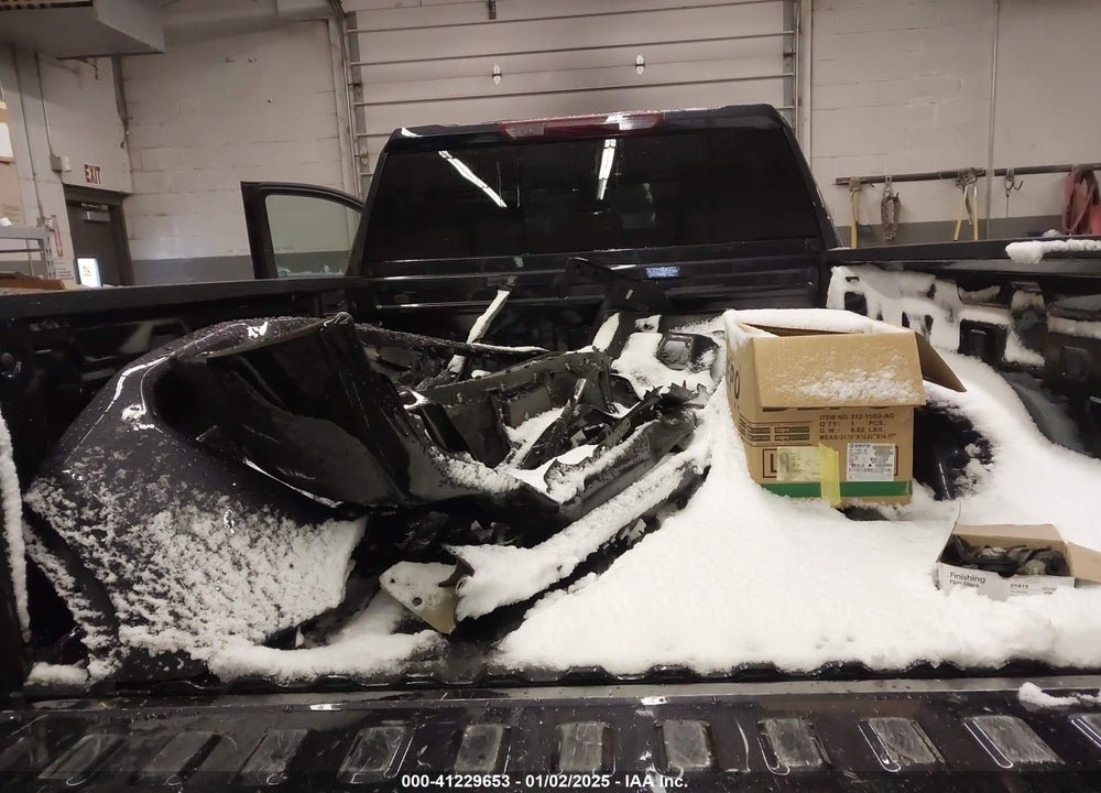 2024 CHEVROLET SILVERADO 2500HD 4WD STANDARD BED CUSTOM VIN: 2GC4YME73R1168501