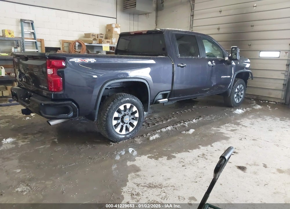 2024 CHEVROLET SILVERADO 2500HD 4WD STANDARD BED CUSTOM VIN: 2GC4YME73R1168501