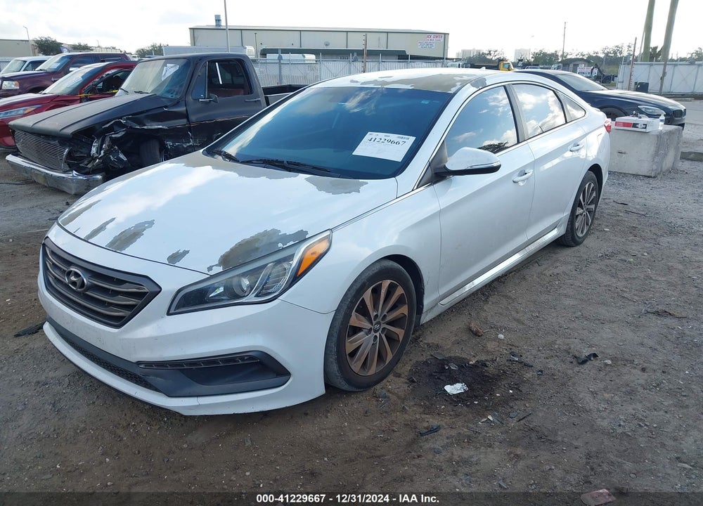 2015 HYUNDAI SONATA VIN: 5NPE34AF8FH054097