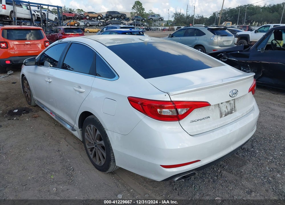 2015 HYUNDAI SONATA VIN: 5NPE34AF8FH054097