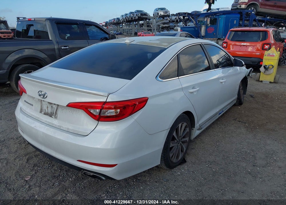 2015 HYUNDAI SONATA VIN: 5NPE34AF8FH054097