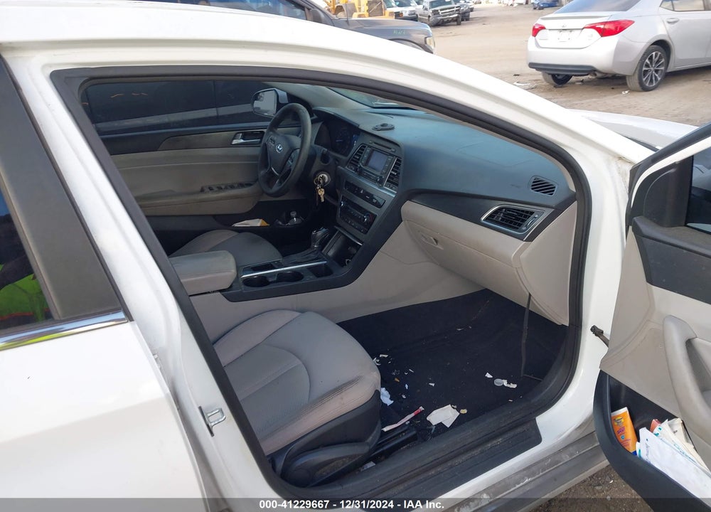 2015 HYUNDAI SONATA VIN: 5NPE34AF8FH054097