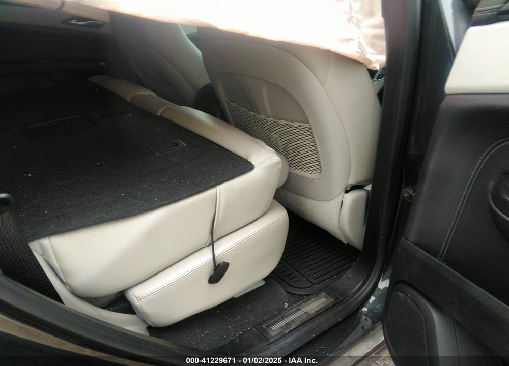 2016 CADILLAC SRX PERFORMANCE COLLECTION VIN: 3GYFNCE39GS507055