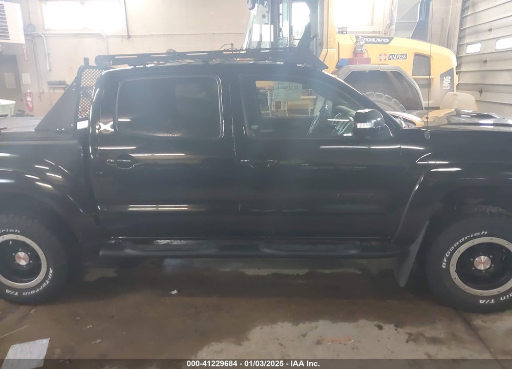2015 TOYOTA TACOMA VIN: 5TFLU4EN1FX145996