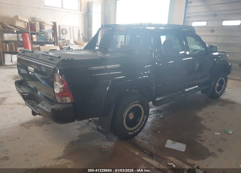2015 TOYOTA TACOMA VIN: 5TFLU4EN1FX145996