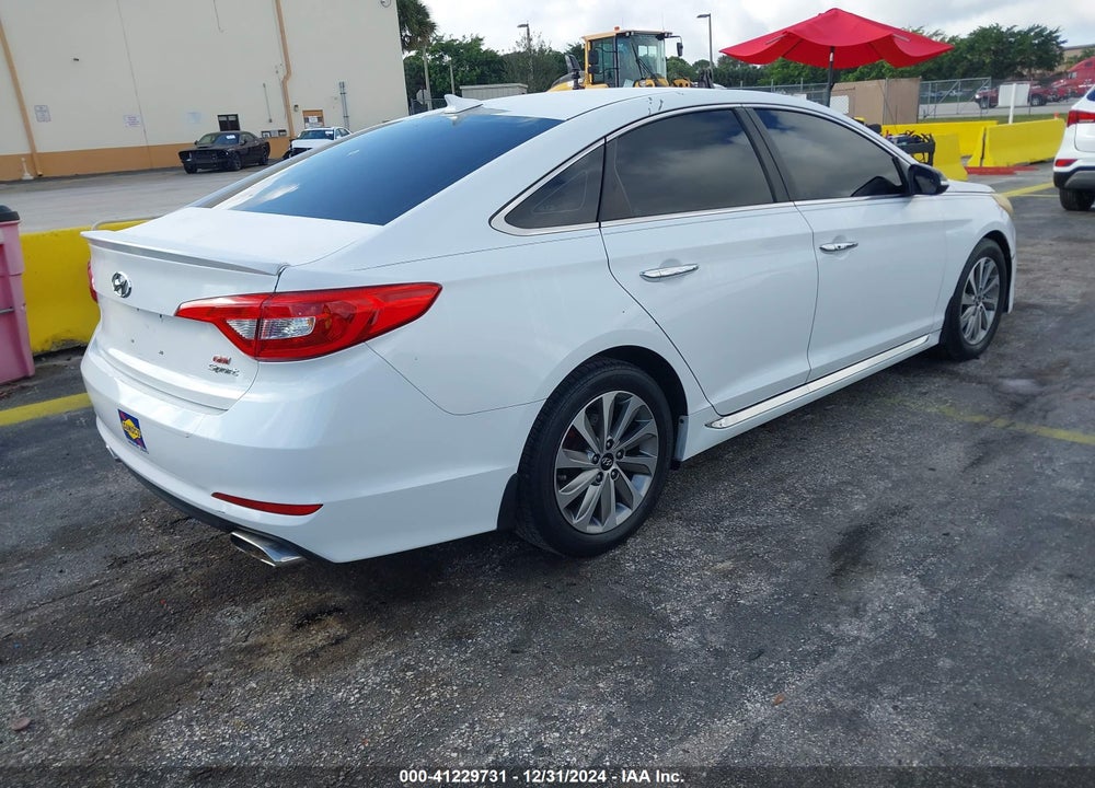 2015 HYUNDAI SONATA SPORT VIN: 5NPE34AFXFH043148