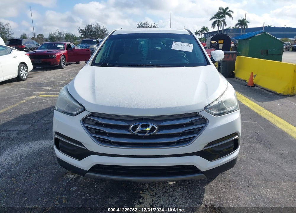 2017 HYUNDAI SANTA FE SPORT 2.4L VIN: 5NMZT3LB8HH016438