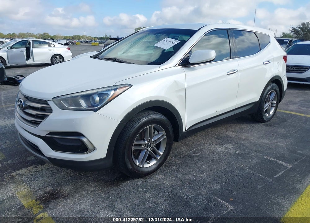 2017 HYUNDAI SANTA FE SPORT 2.4L VIN: 5NMZT3LB8HH016438