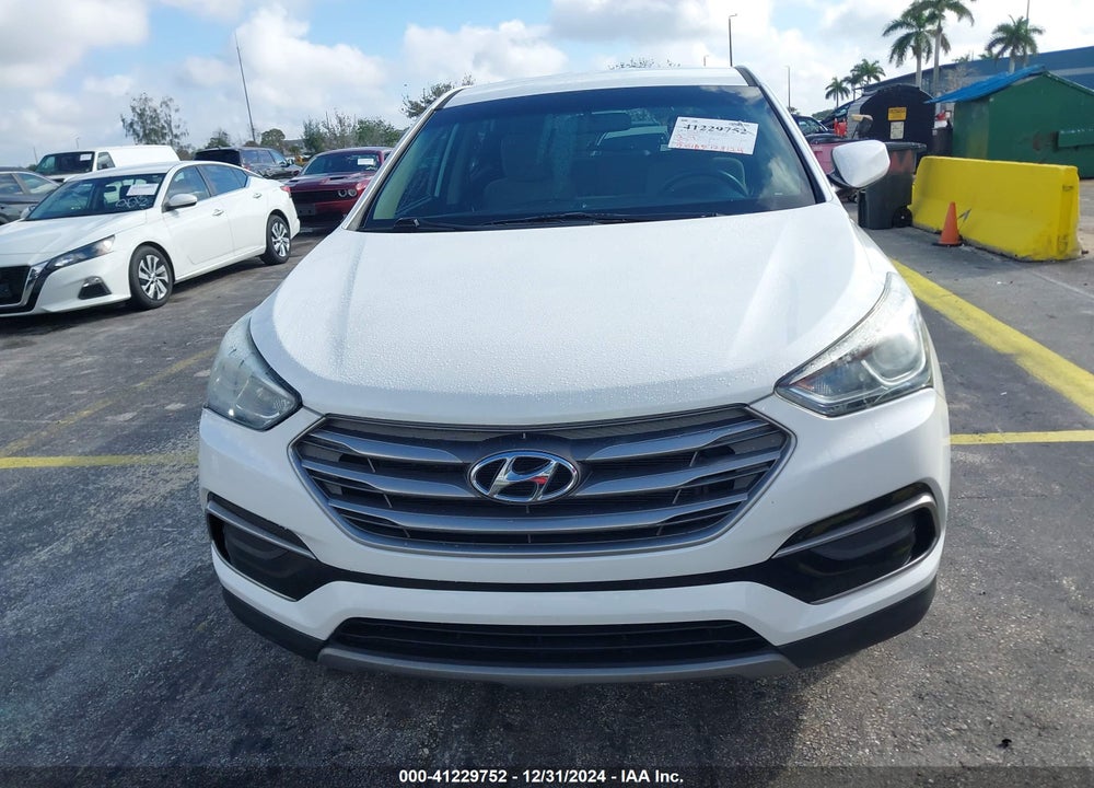 2017 HYUNDAI SANTA FE SPORT 2.4L VIN: 5NMZT3LB8HH016438